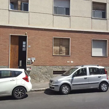 V12 - Alfieri 2a Apartment *